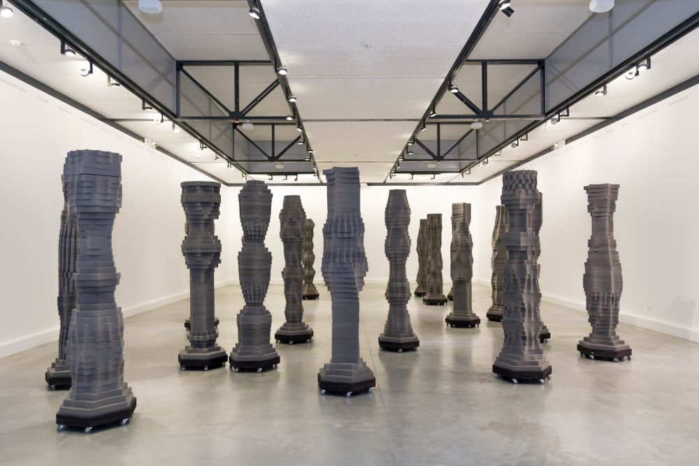 VERA Installation at MAC Lima - Visitors interacting with sculptures