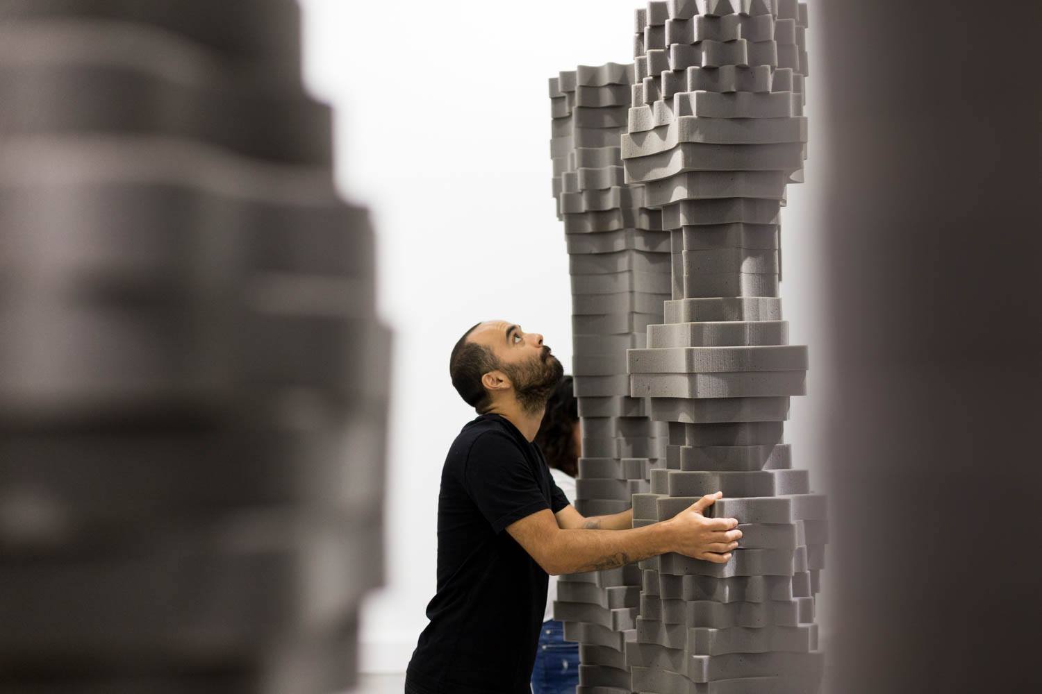 VERA Installation at MAC Lima - Visitors interacting with sculptures